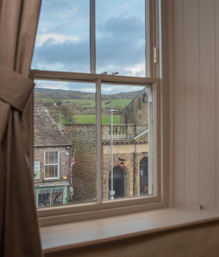 Downe Arms Castleton Bed and Breakfast Whitby Exterior foto
